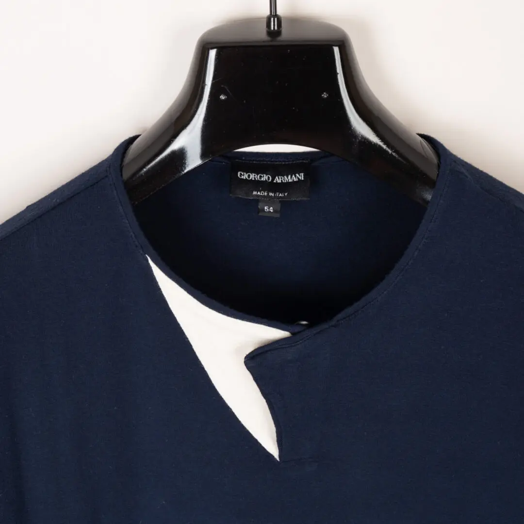 Giorgio Armani T-Shirt Size EU54 Navy 1-Button Viscose S/S