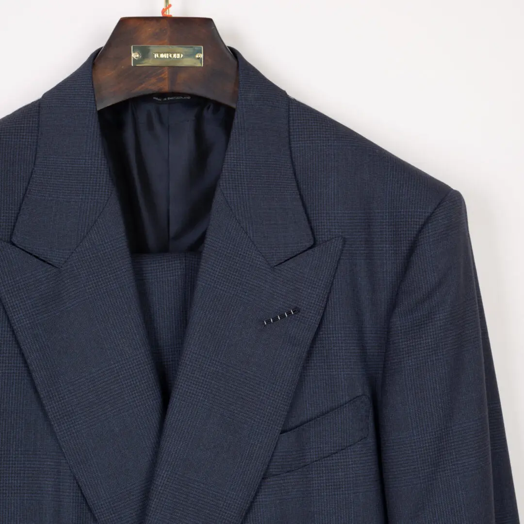 TOM FORD Shelton Suit Size EU56 Navy Blue Wool Plaid Peak Lapel