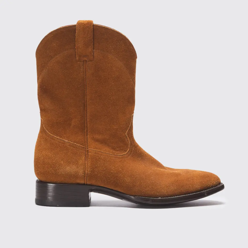 Yuketen Western Boots in tobacco snuff suede