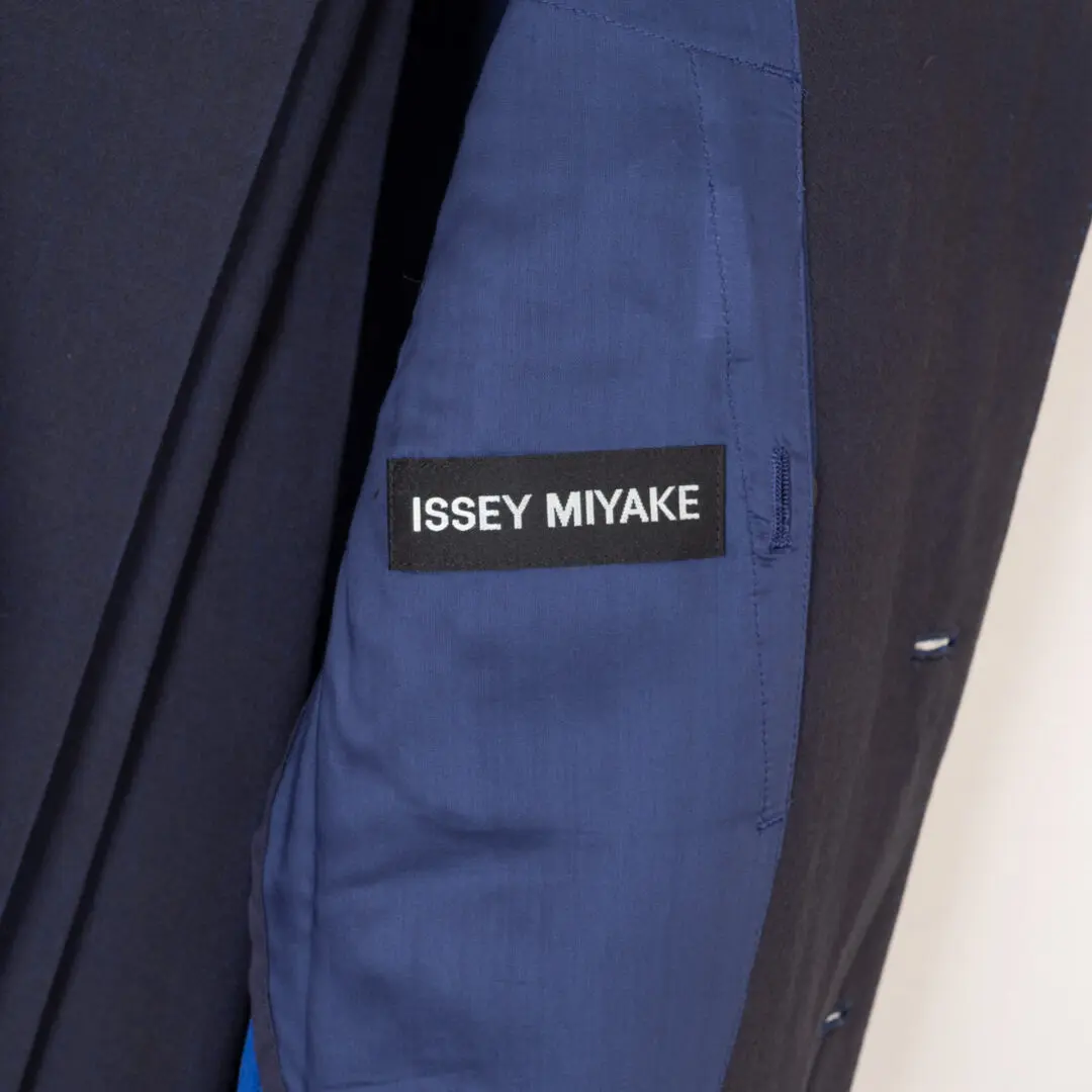 Issey Miyake Suit Size 2 (JP) Navy Blue Soft Shoulder Wool Blend