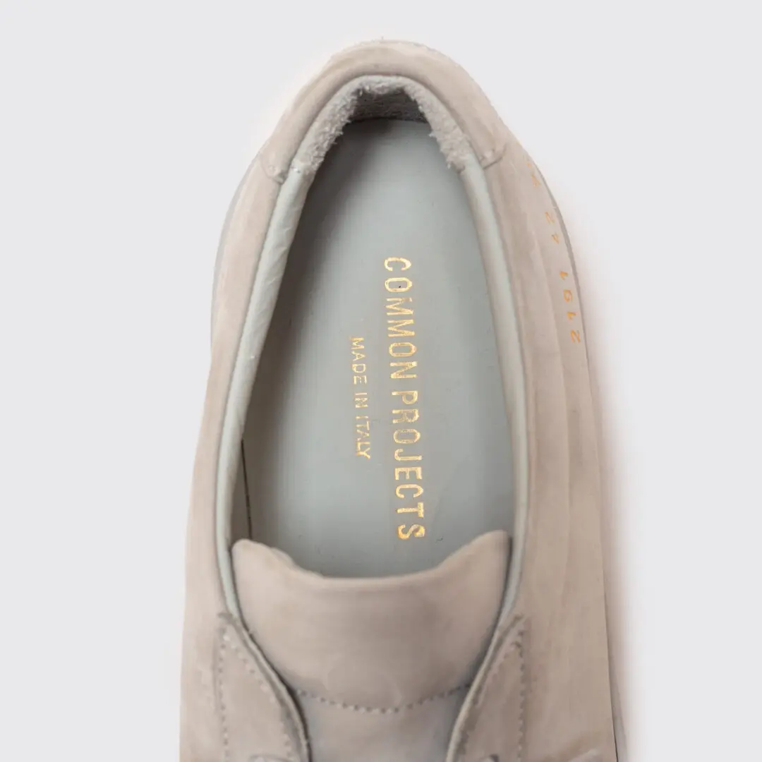 Common Projects Achilles Low Sneaker Size EU42 Gray Nubuck Shoes