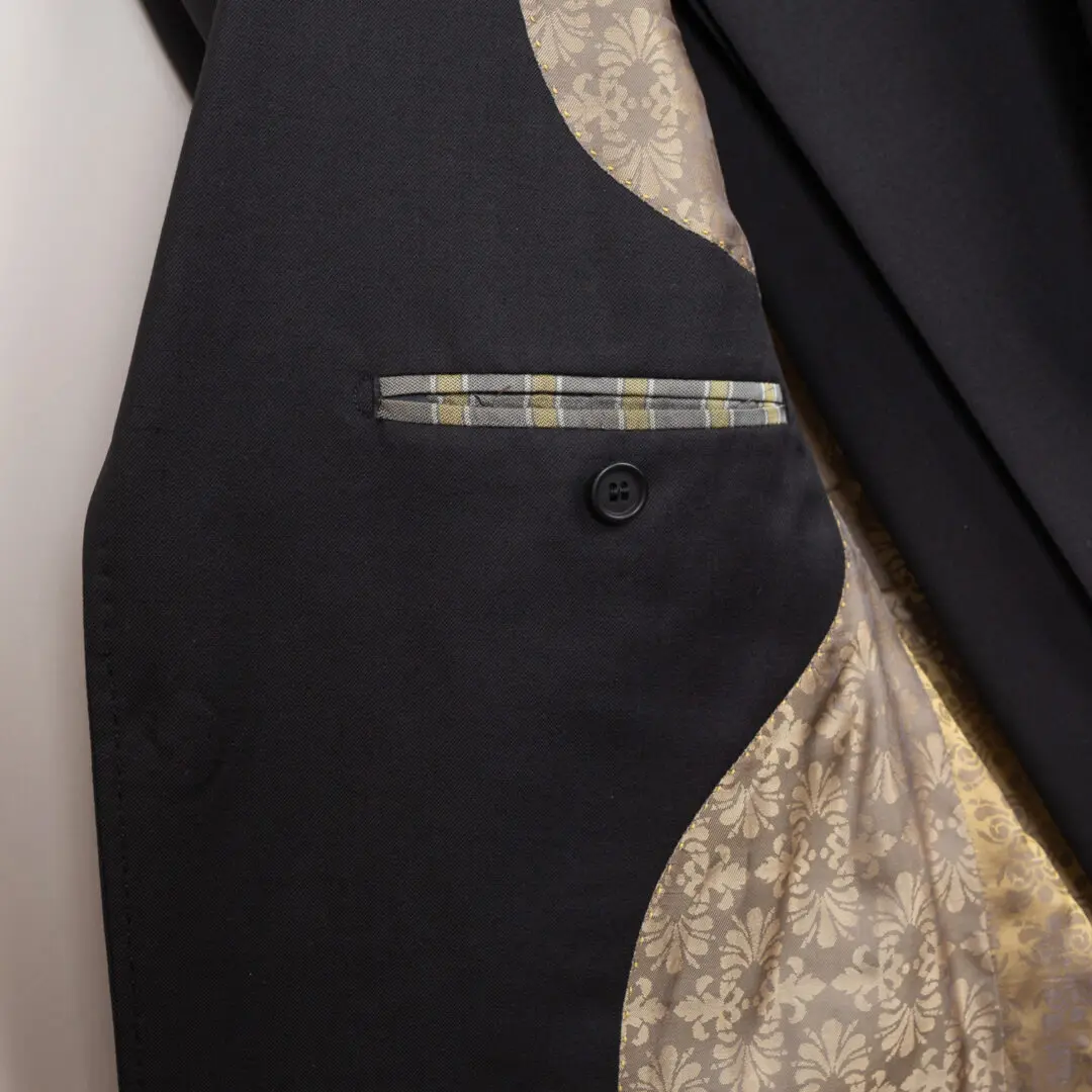 Ted Baker Endurance Suit Size 38R Slim Solid Black Wool 2-Button