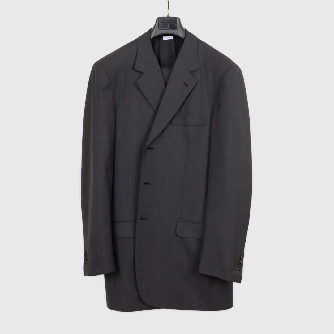 Brioni Suit Size 44 Tall Black Pindot Wool Three Button Made in Italy