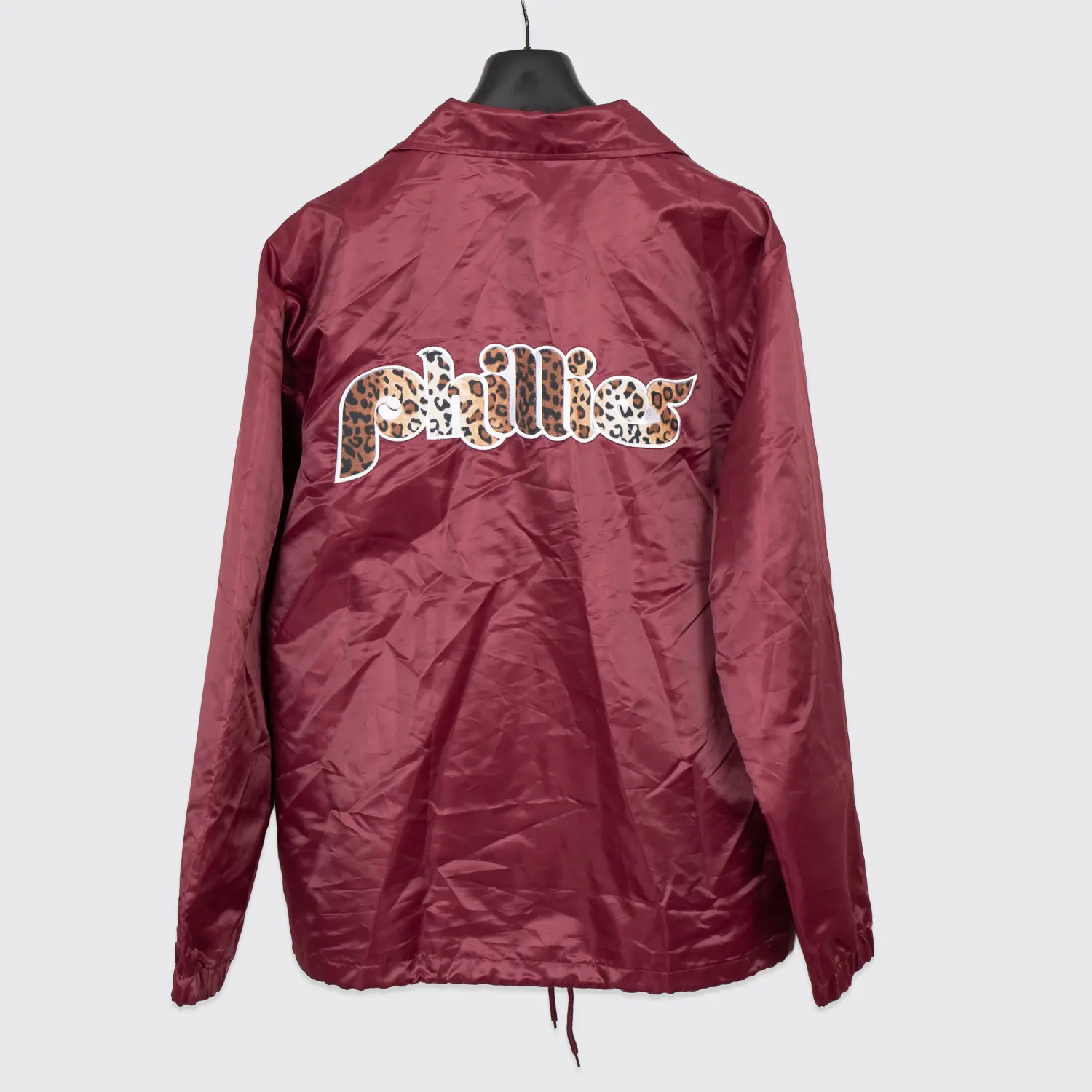 Starter Black Label Phillies Jacket Size L Wine Red Nylon with Leopard Print