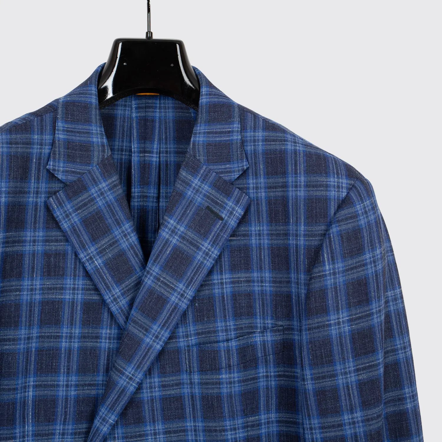 Hickey Freeman Jacket Size 48/50 Navy Plaid Loro Piana Summer Wool Weightless