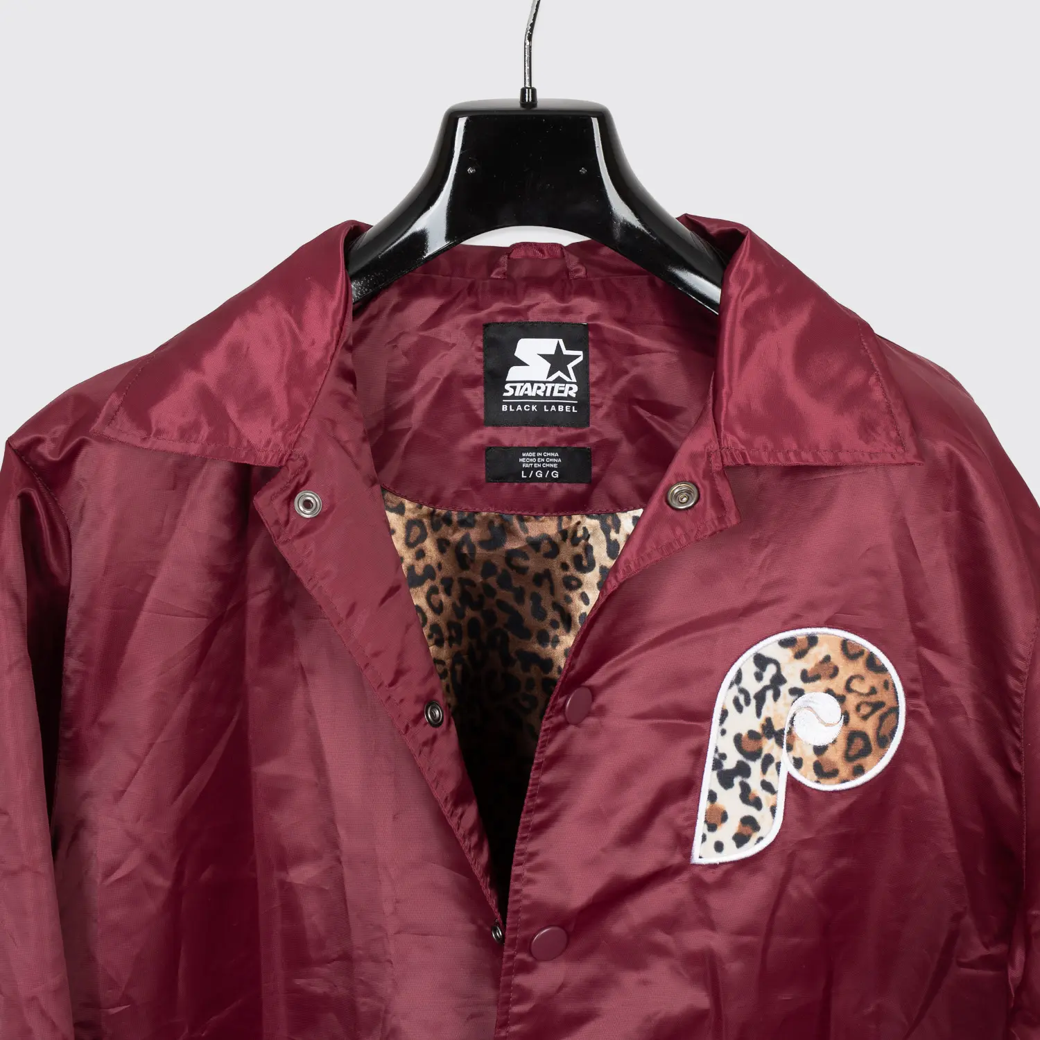 Starter Black Label Phillies Jacket Size L Wine Red Nylon with Leopard Print