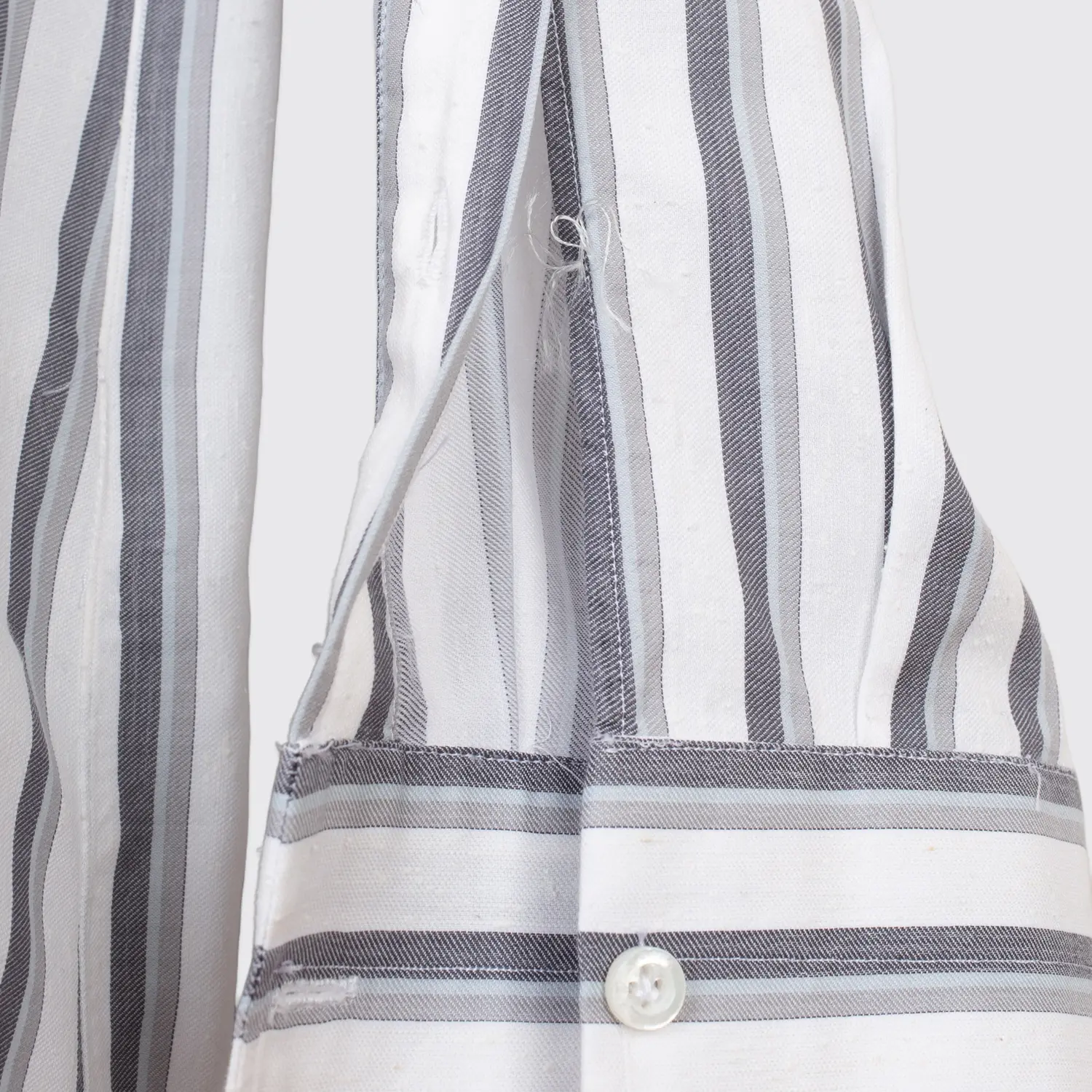 Isaia Napoli Dress Shirt Size 16.5 Men Gray White Striped Slub Cotton Silk Blend