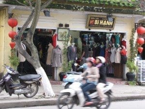 on the street, hoi an tailoring experience