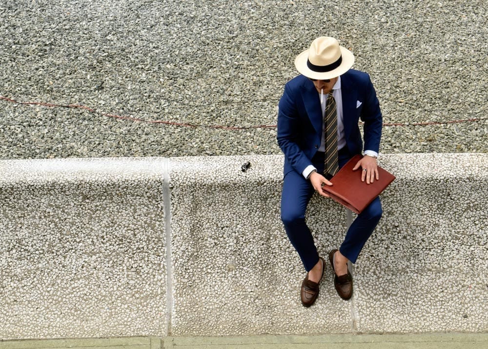 Man in suit, ledge, Pitti 94